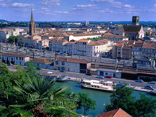Trouver un vol pas cher à destination de Agen avec GOVoyages.com