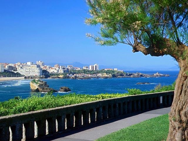 Trouver un vol pas cher à destination de Biarritz avec GOVoyages.com