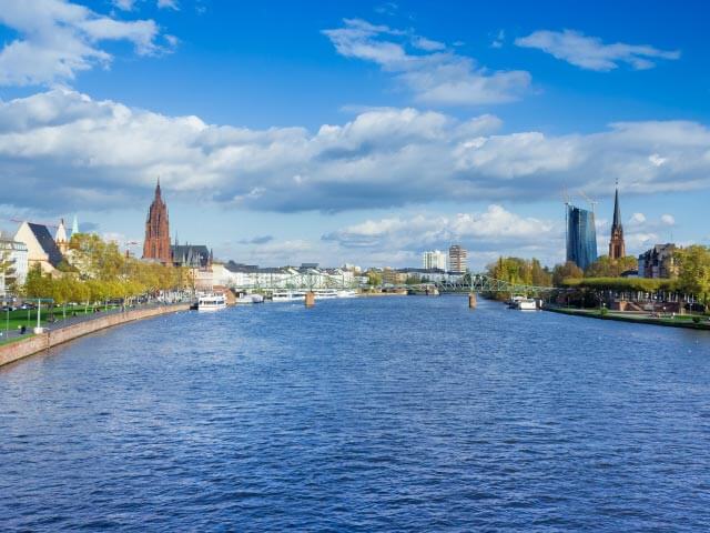Réserver un séjour vol + hôtel à Francfort avec GO Voyages