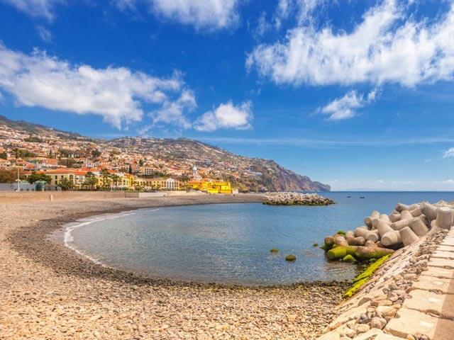 Trouver un vol pas cher à destination de Funchal avec GOVoyages.com