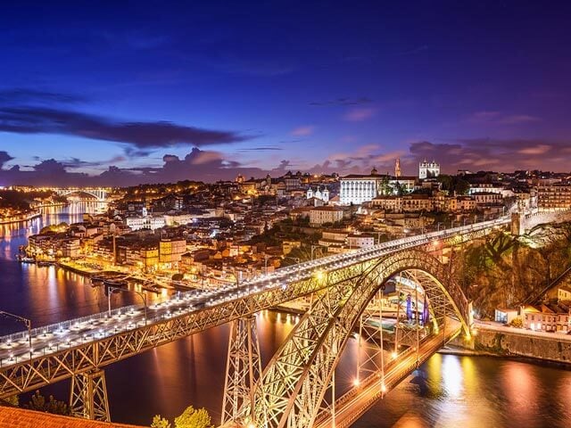Trouver un vol pas cher à destination de Porto avec GOVoyages.com