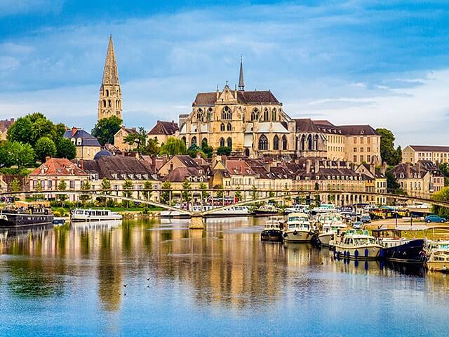 Trouver un vol pas cher à destination de Saint-Étienne avec GOVoyages.com