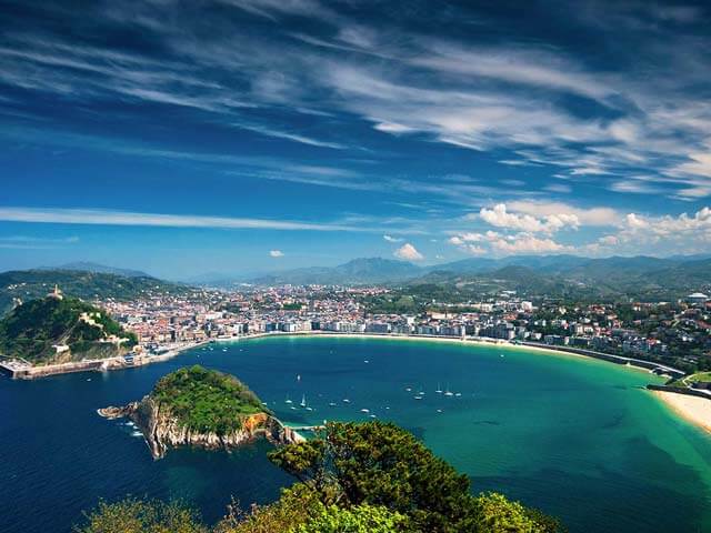 Trouver un vol pas cher à destination de Saint-Sébastien avec GOVoyages.com